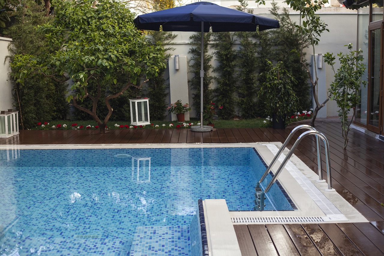 Comment construire une terrasse mobile pour piscine soi-même ?